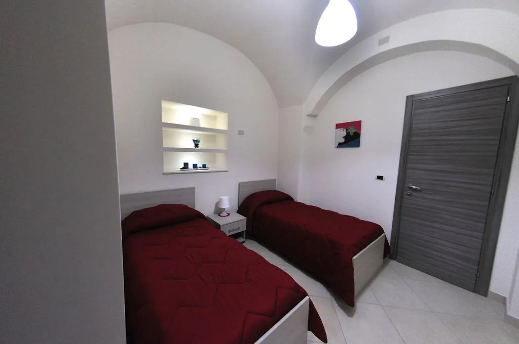Apartments Casa Vacanze Dante CTA