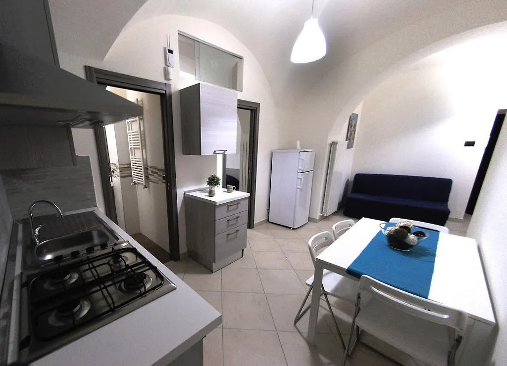 Apartments Casa Vacanze Dante CTA